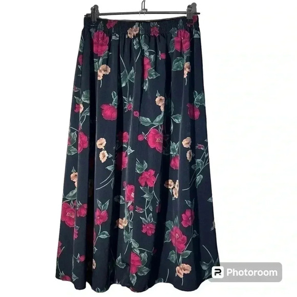 JOANNA black A line floral printed skirt pull on elastics waist size medium - Picture 2 of 3